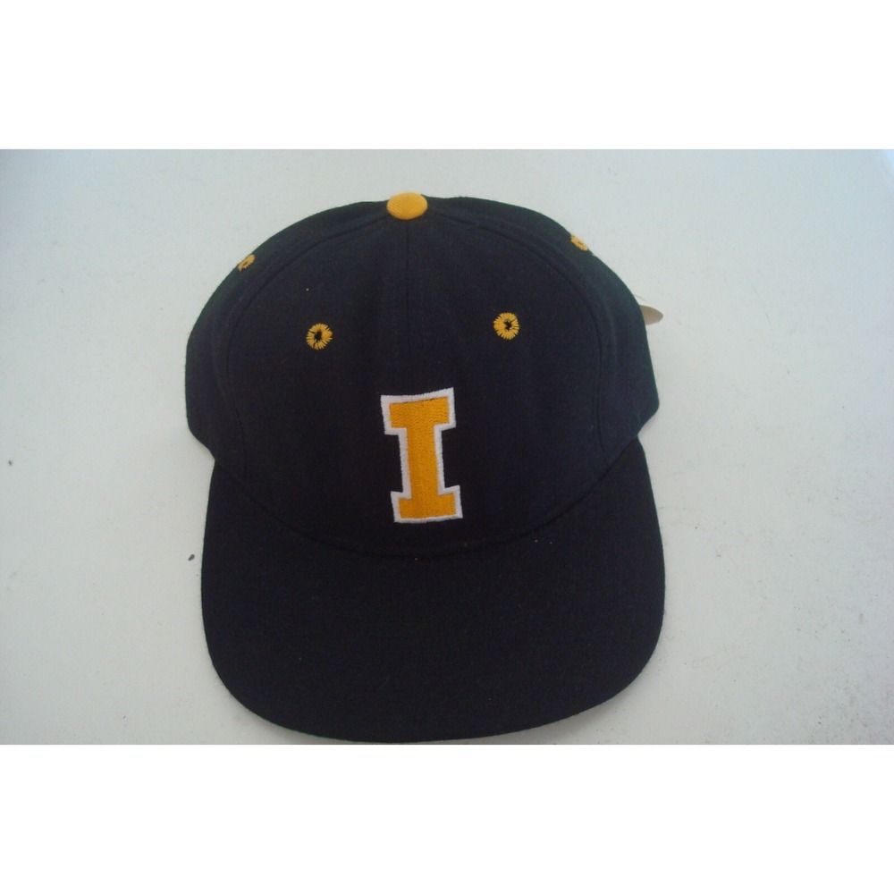 IOWA HAWKEYES FITTED SZ 6 3/4 BEACH GOLF DEADSTOCK HAT CAP VINTAGE H3